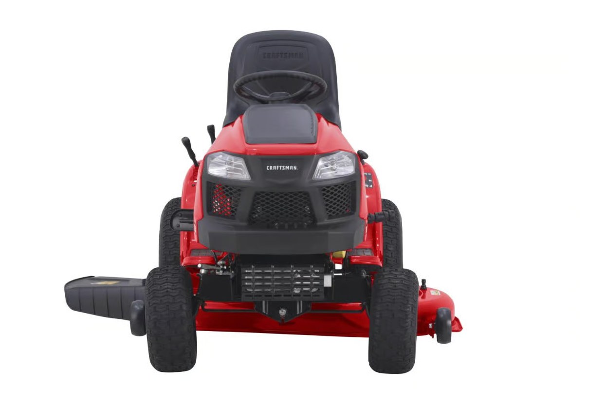 Front view of the CRAFTSMAN T150 riding lawn tractor