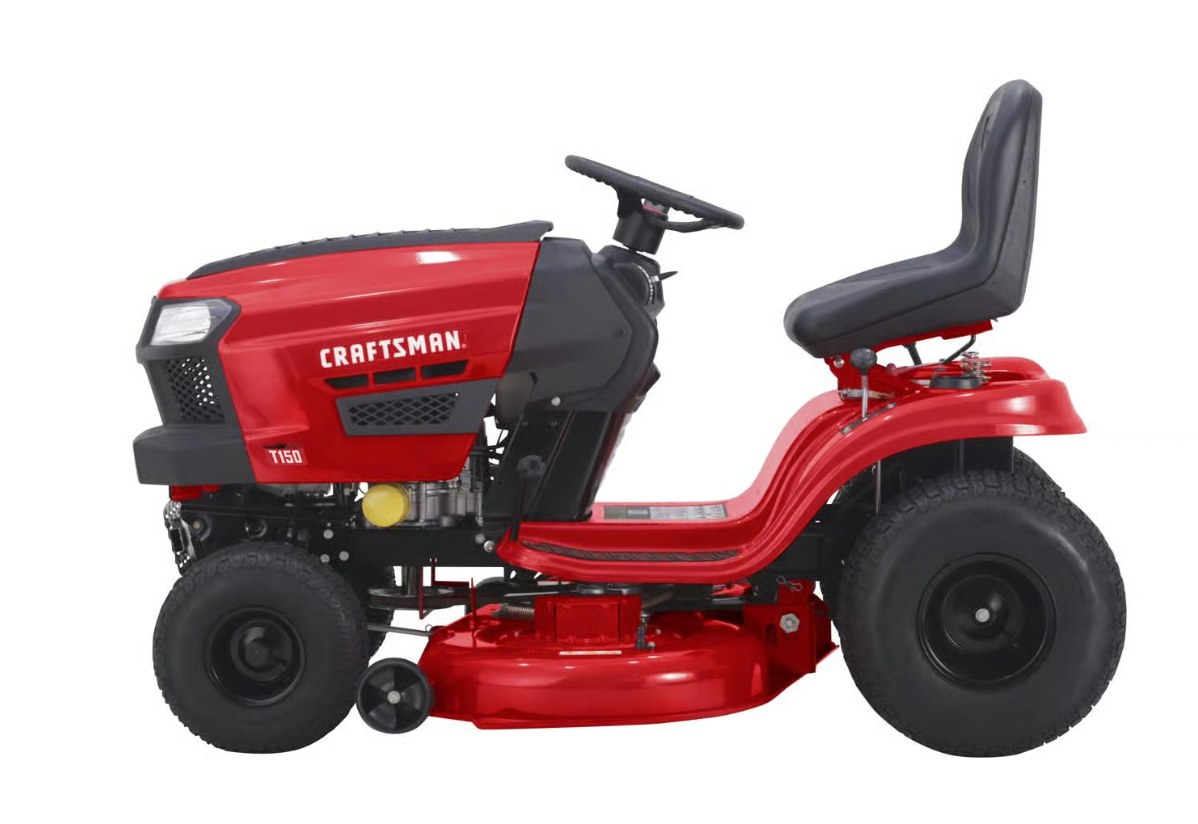 Rear three-quarter view of the CRAFTSMAN T150 lawn tractor